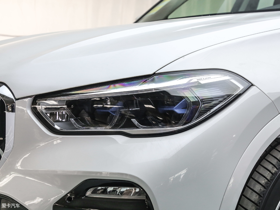 2019RX5(M) xDrive40i M\b