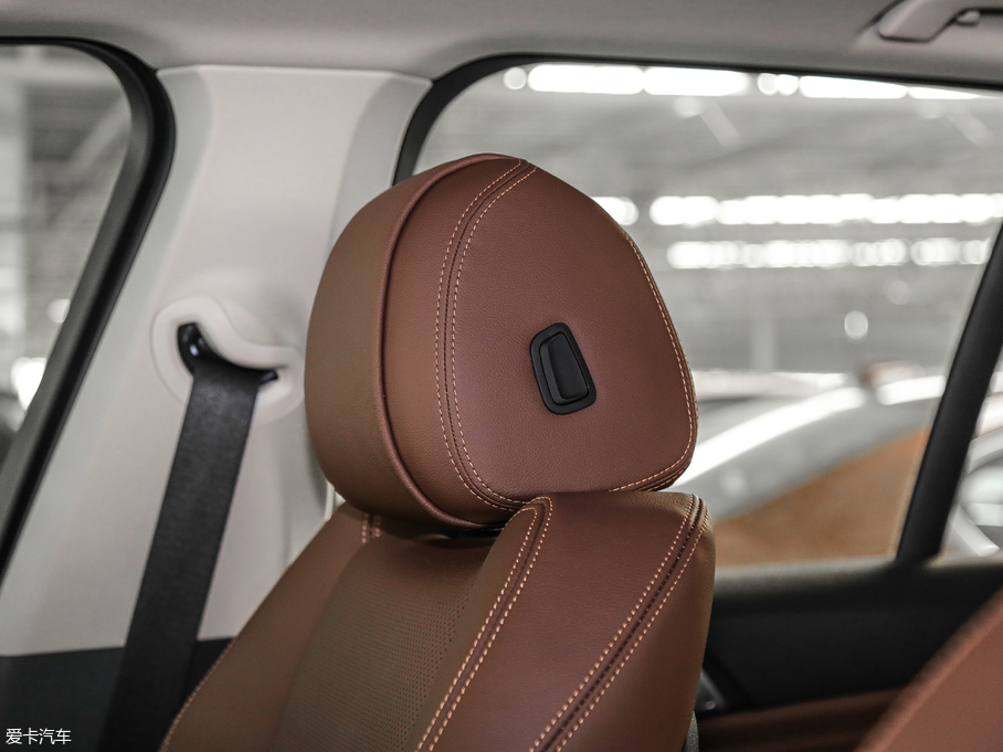 2019RX5(M) xDrive40i M\b