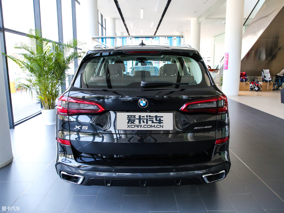 2019RX5(M) xDrive40i M\b