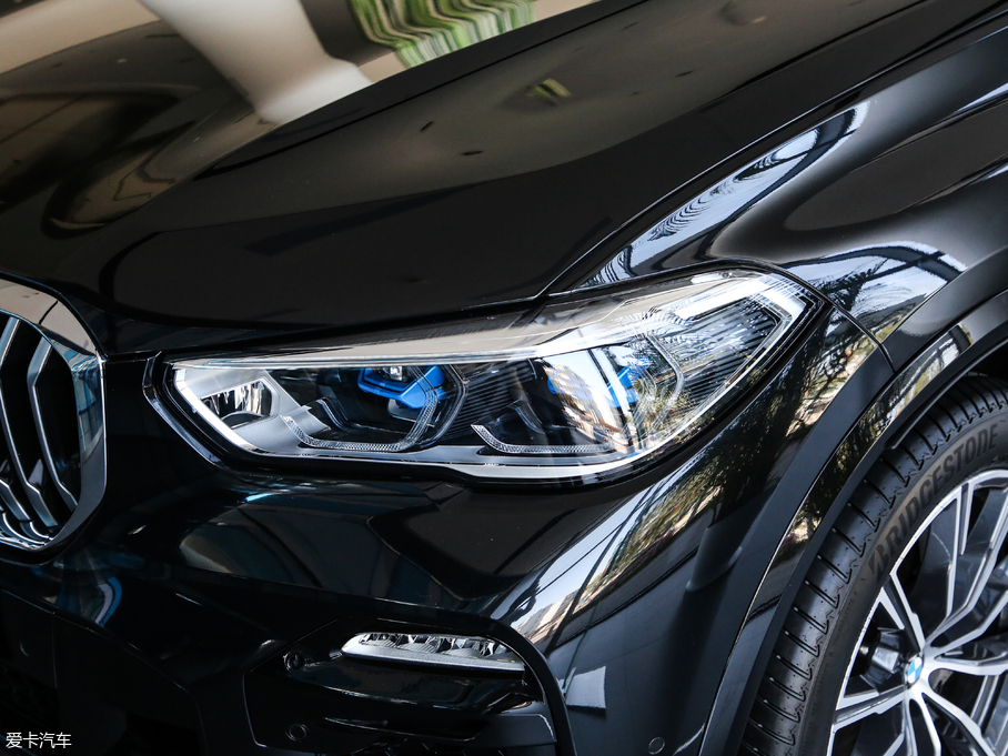 2019RX5(M) xDrive40i M\b