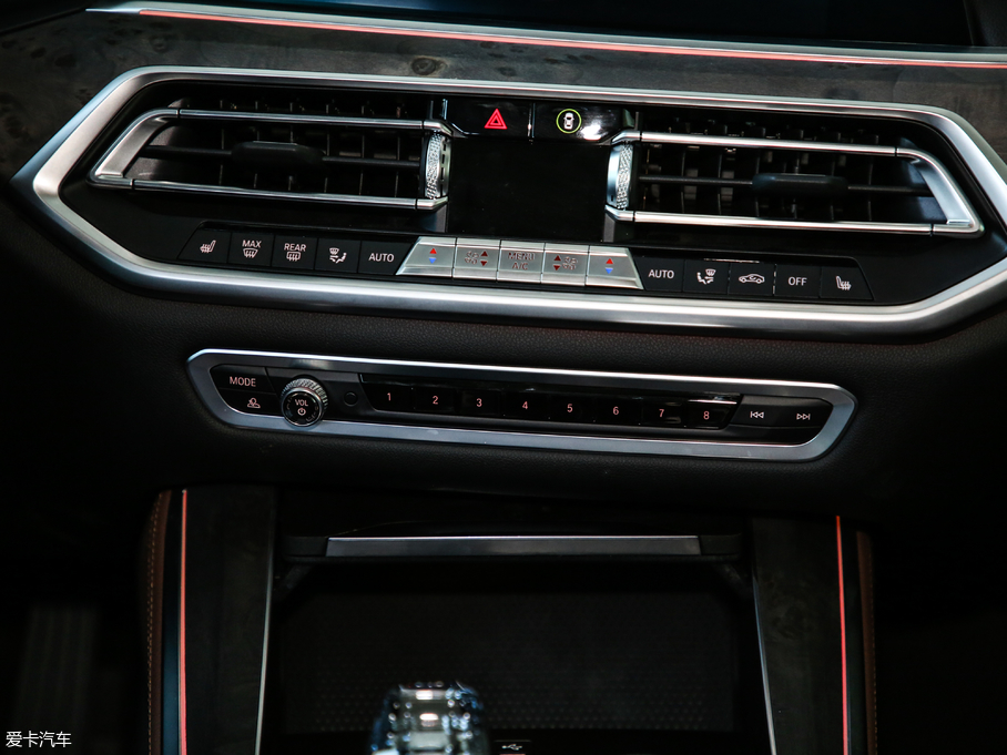 2019RX5(M) xDrive40i M\b