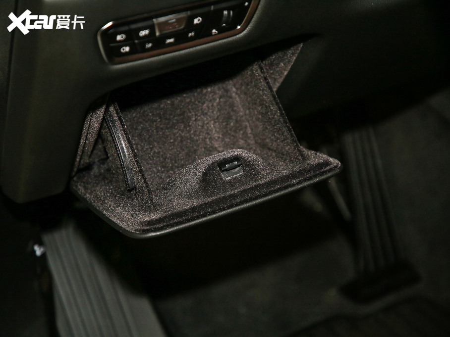 2019RX5(M) xDrive30i M\b