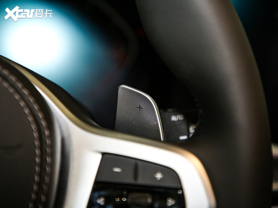 2019RX5(M) xDrive30i M\b