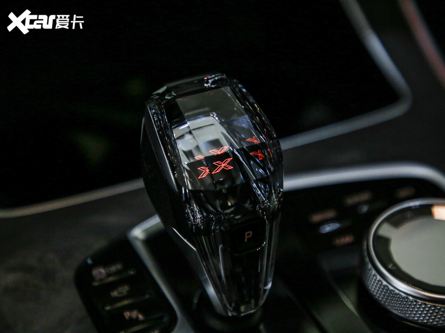 2019RX5(M) xDrive30i M\b