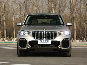 2019xDrive40i  M\b ^