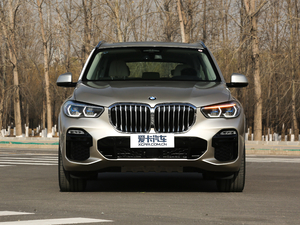 2019xDrive40i  M\b ^
