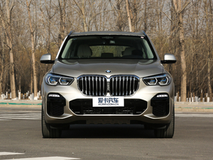2019xDrive40i  M\b ^