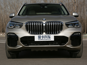 2019xDrive40i  M\b ^