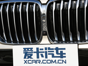 2019xDrive40i  M\b ^