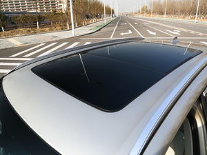 2019款xDrive40i 尊享型 M运动套装 车顶