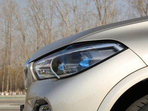 2019xDrive40i  M\b (ji)^