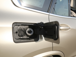 2019xDrive40i  M\b ^