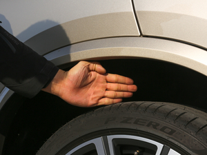 2019xDrive40i  M\b ^