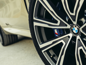 2019xDrive40i  M\b (ji)^