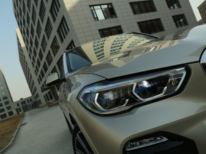 2019xDrive40i  M\b (ji)^