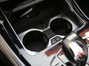 2019xDrive40i  M\b g