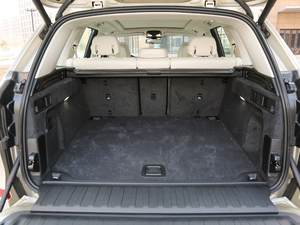 2019xDrive40i  M\b g