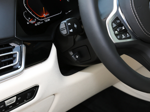 2019xDrive40i  M\b п؅^(q)