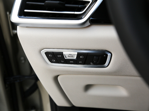 2019xDrive40i  M\b п؅^(q)