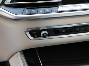 2019xDrive40i  M\b п؅^(q)