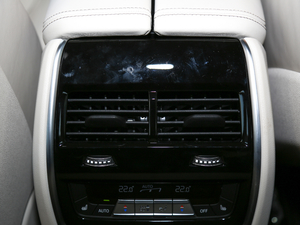 2019xDrive40i  M\b п؅^