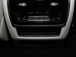 2019xDrive40i  M\b п؅^