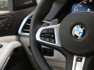 2019xDrive40i  M\b п؅^