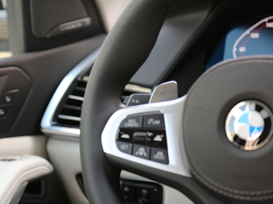 2019xDrive40i  M\b п؅^