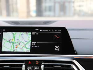 2019xDrive40i  M\b п؅^