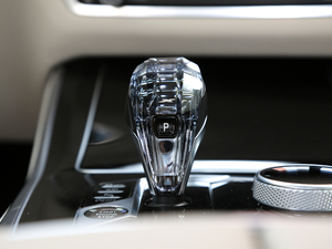 2019xDrive40i  M\b п؅^