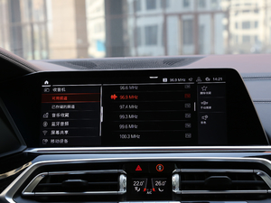 2019xDrive40i  M\b п؅^