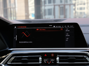 2019xDrive40i  M\b п؅^