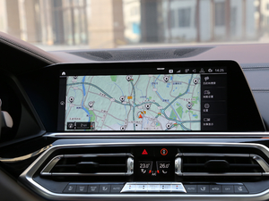 2019xDrive40i  M\b п؅^