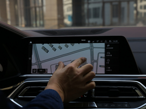 2019xDrive40i  M\b п؅^