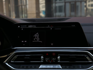 2019xDrive40i  M\b п؅^