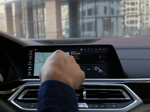 2019xDrive40i  M\b п؅^(q)