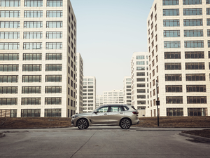 2019款xDrive40i 尊享型 M运动套装 整体外观