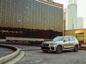2019款xDrive40i 尊享型 M运动套装 整体外观