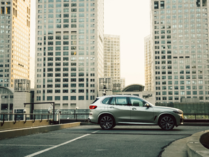 2019款xDrive40i 尊享型 M运动套装 整体外观