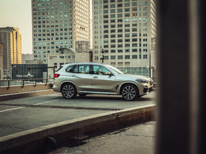 2019款xDrive40i 尊享型 M运动套装 整体外观