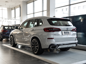 2019款xDrive40i M运动套装 整体外观