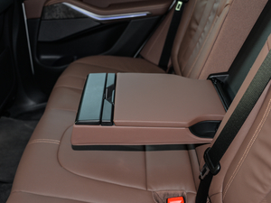 2019xDrive40i M\(yn)(dng)b g