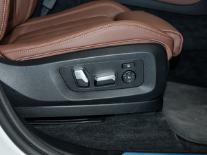 2019xDrive40i M\(yn)(dng)b g