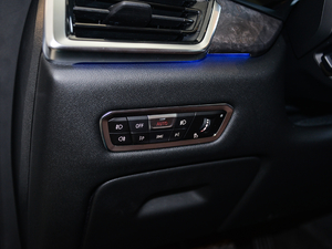 2019xDrive40i M\b п؅^