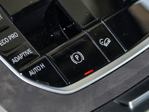 2019xDrive40i M\b п؅^