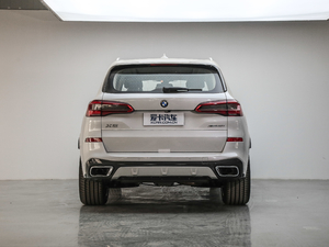 2019款xDrive40i M运动套装 正后	