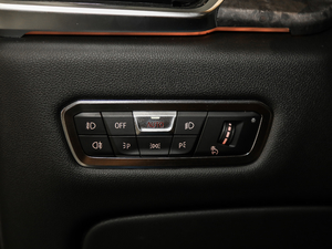 2019xDrive40i M\b п؅^(q)