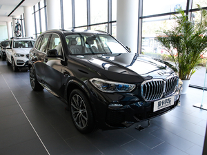 2019xDrive40i M˶װ ǰ45