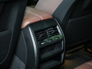 2019xDrive40i M\(yn)(dng)b g