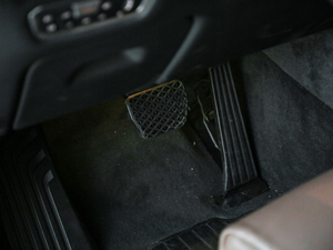 2019xDrive40i M\b п؅^(q)